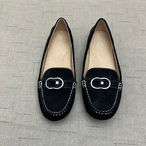Women’s Claiborne Flats